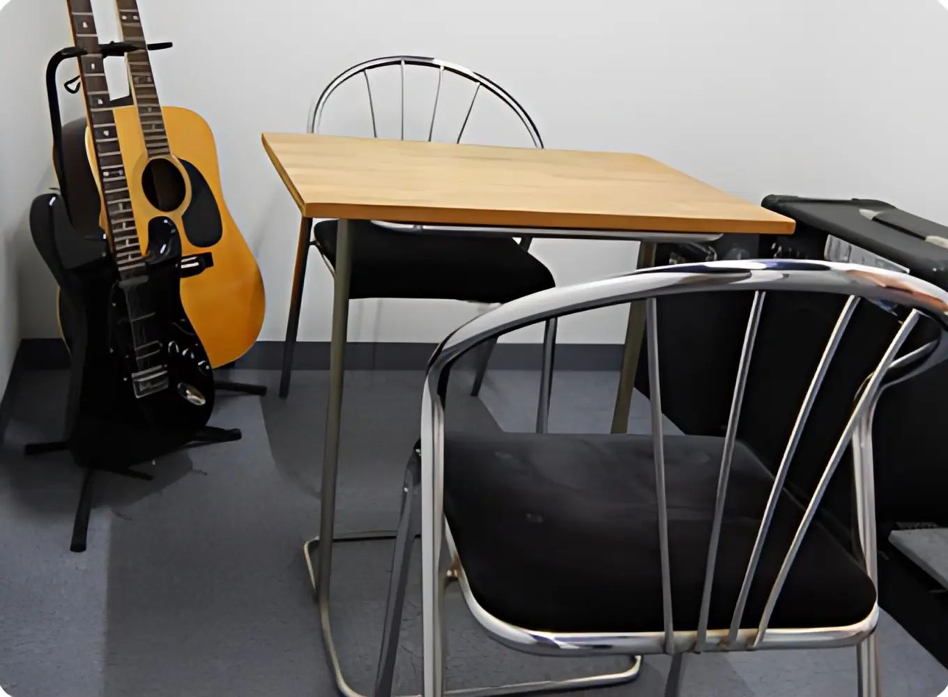 LUAR ベース 吉祥院九条町教室のサムネイル画像 3