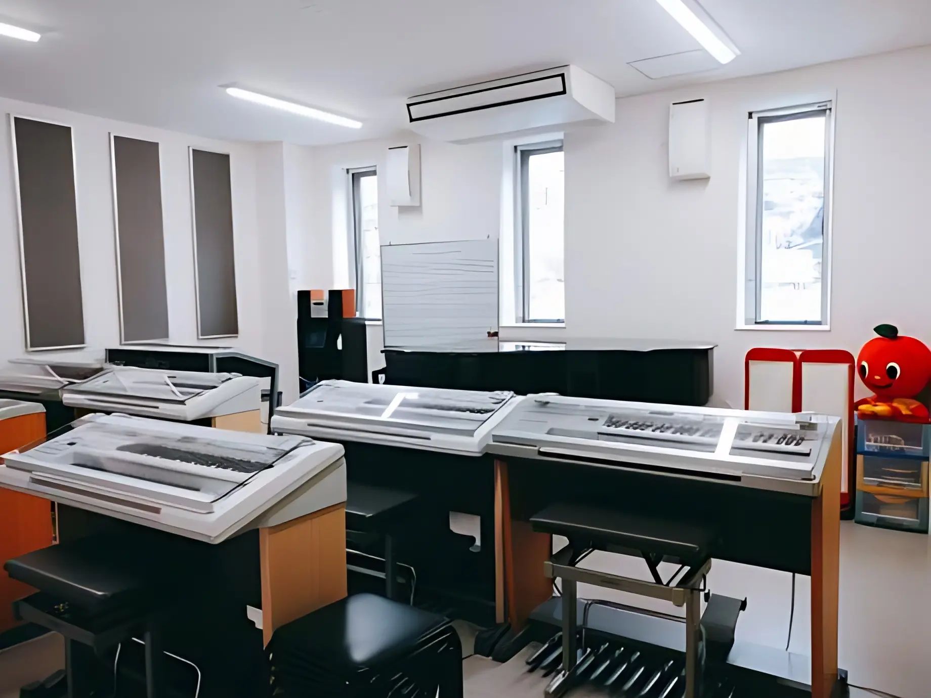 ヤマハ音楽教室 電子オルガン 安センターのサムネイル画像 3