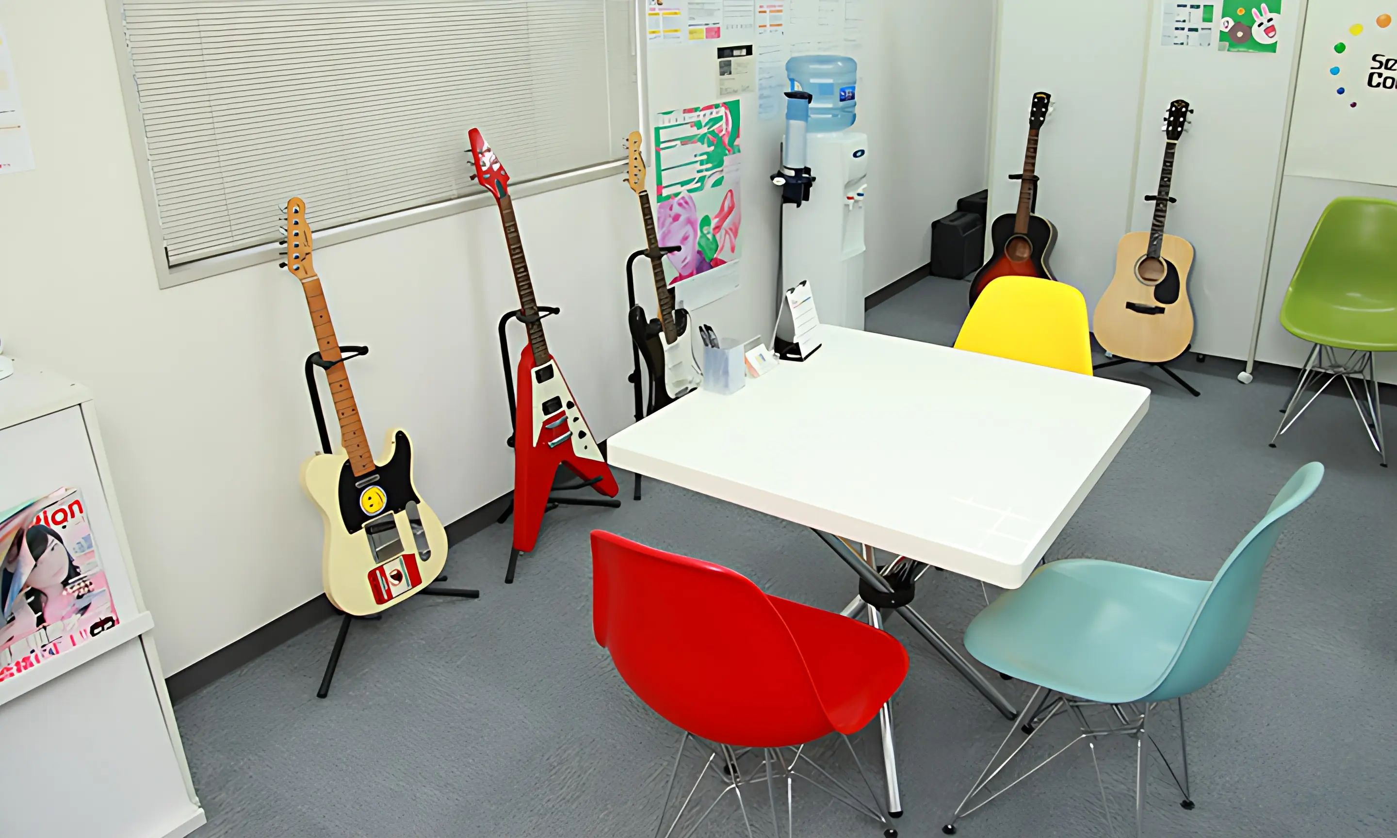 セブンカラーズアーティスト DTM 福岡天神校のサムネイル画像 2