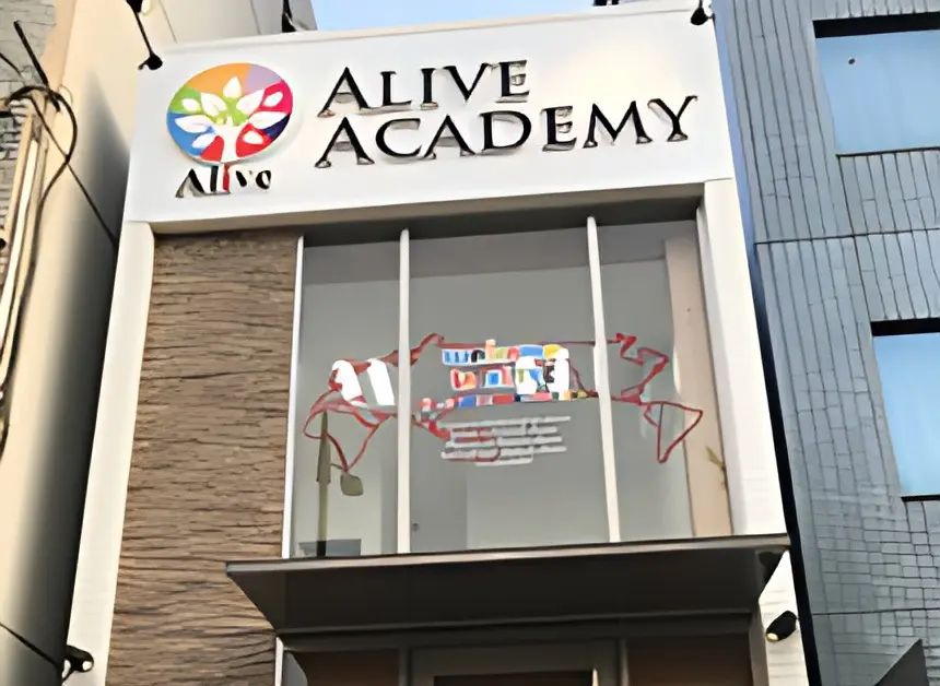 Tech Global School(テックグローバルスクール) 本山校のサムネイル画像 5