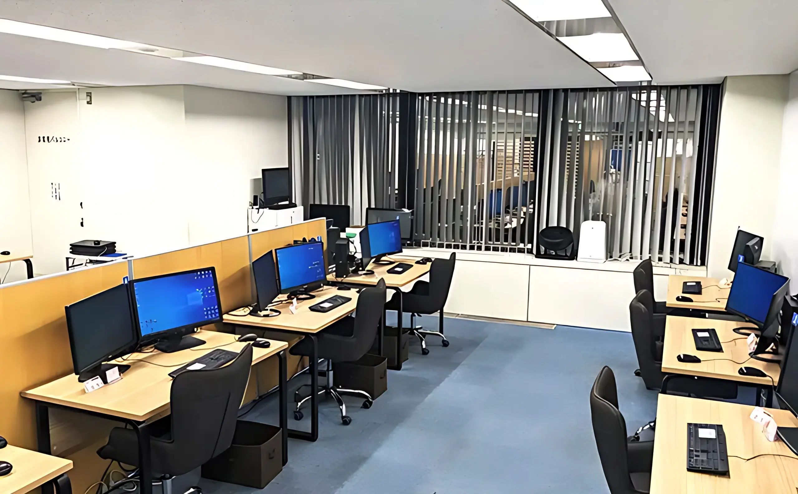 Winスクール パソコン 名古屋駅前校のサムネイル画像 3