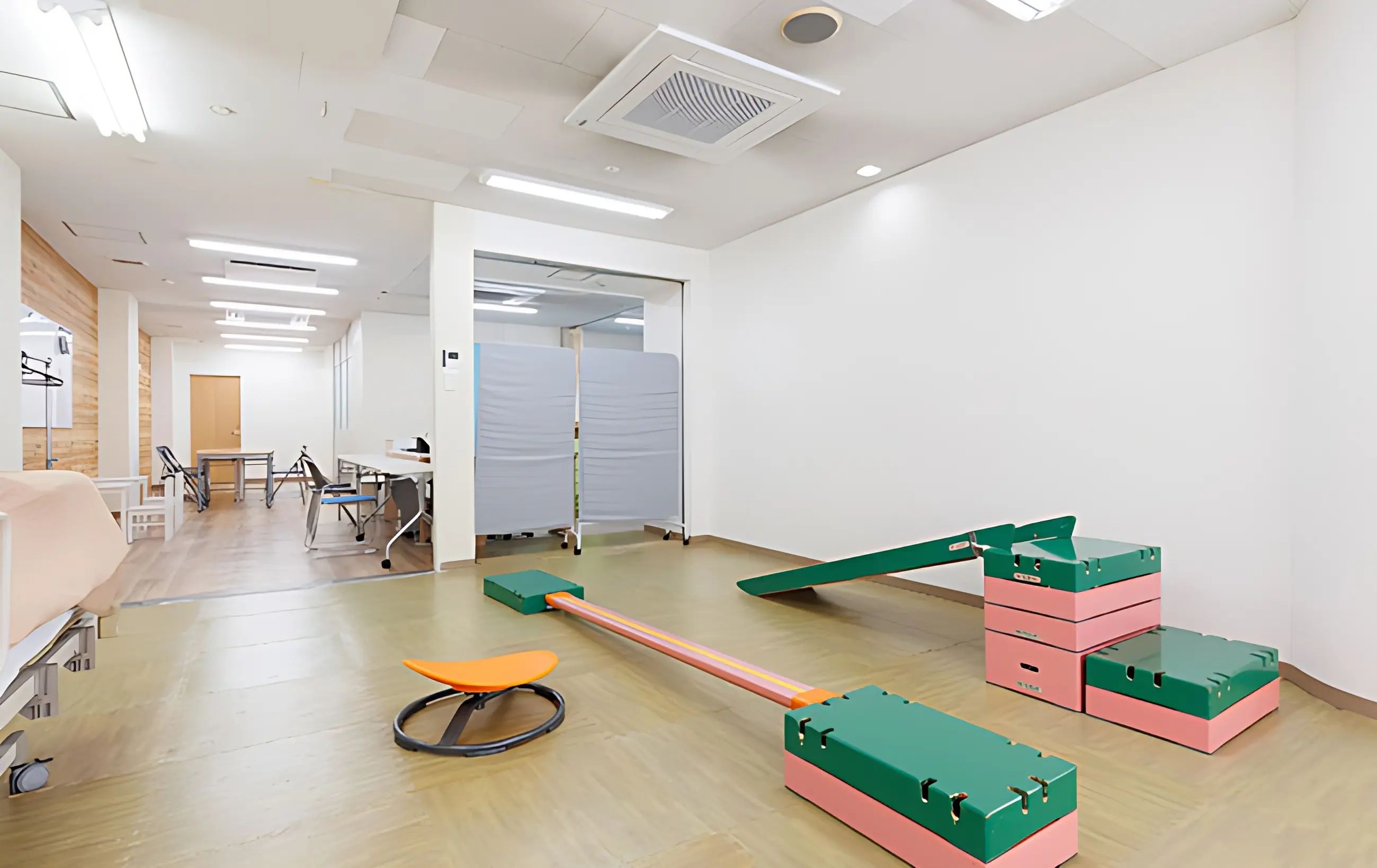 ほわいとうぃんぐ 療育（発達支援） 飯塚館のサムネイル画像 4