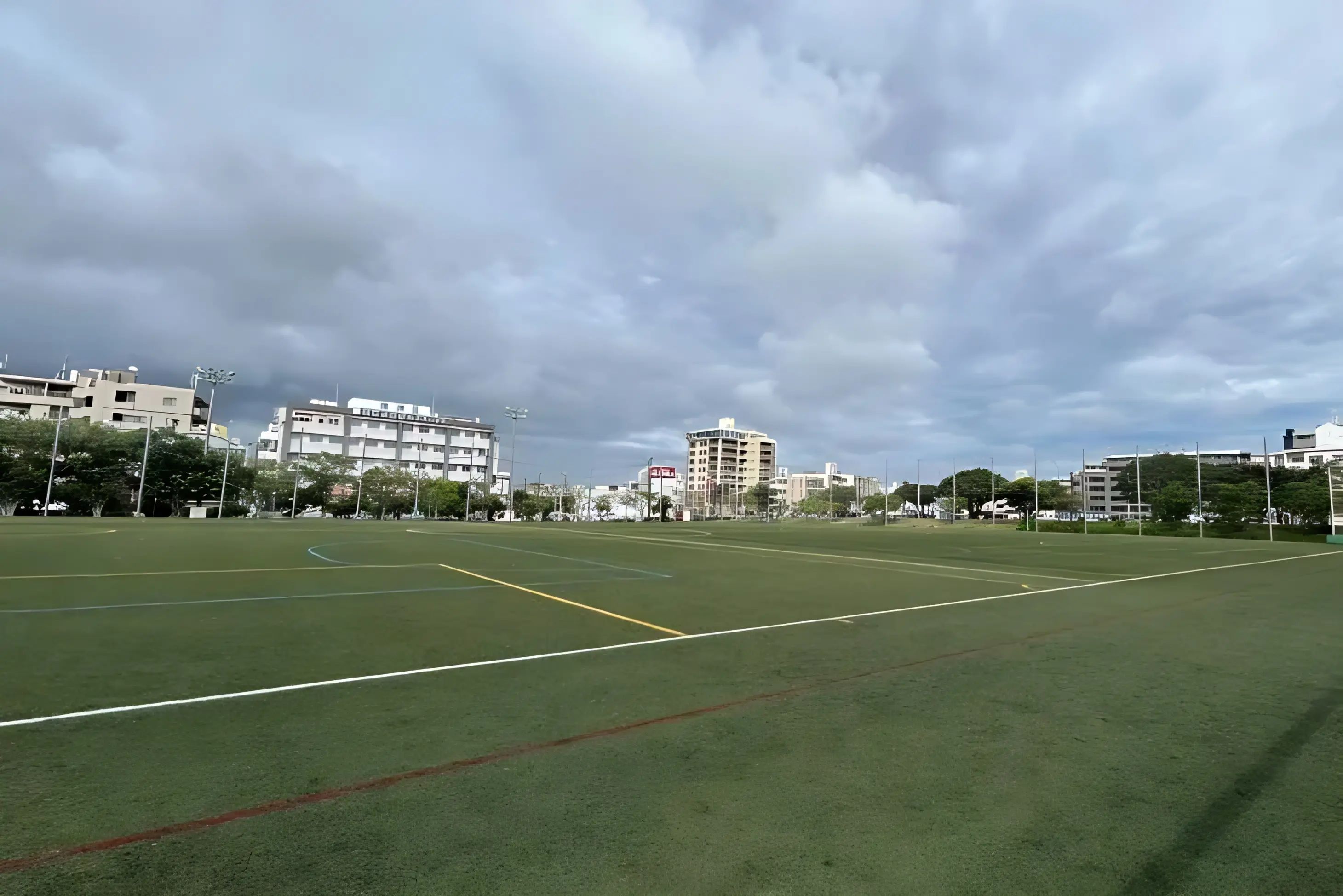 ソルデマーレ沖縄FC 新都心公園多目的グラウンドのサムネイル画像 5