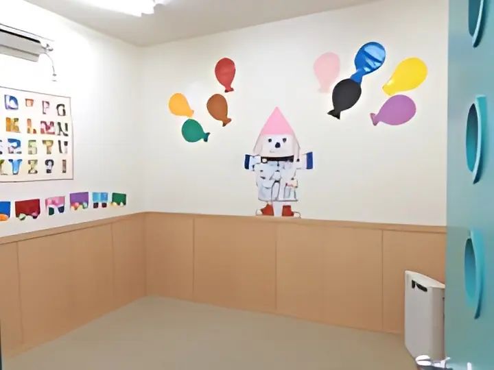 こども英会話専門校 アミティー 岡山青江校のサムネイル画像 2