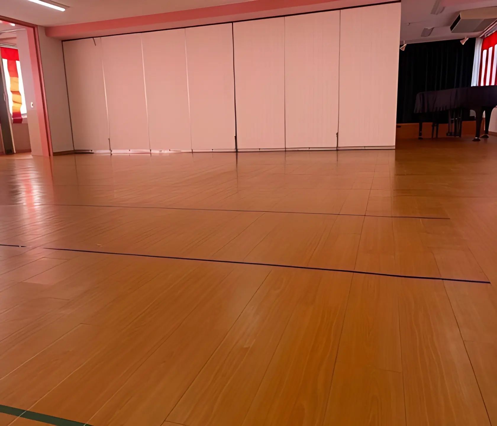 Emi Ballet Class 春清学苑幼稚園スタジオのメイン画像
