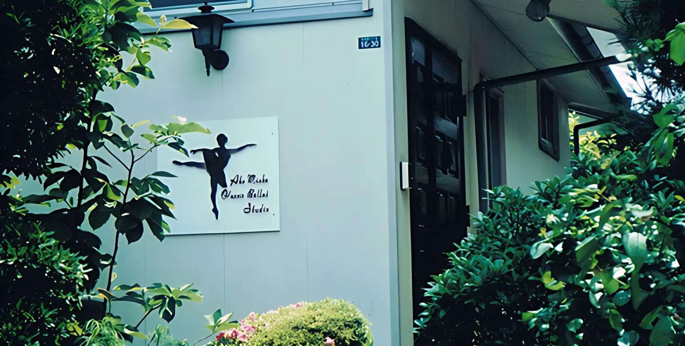 安倍みを子クラシックバレエスタジオ 美園町教室のサムネイル画像 2