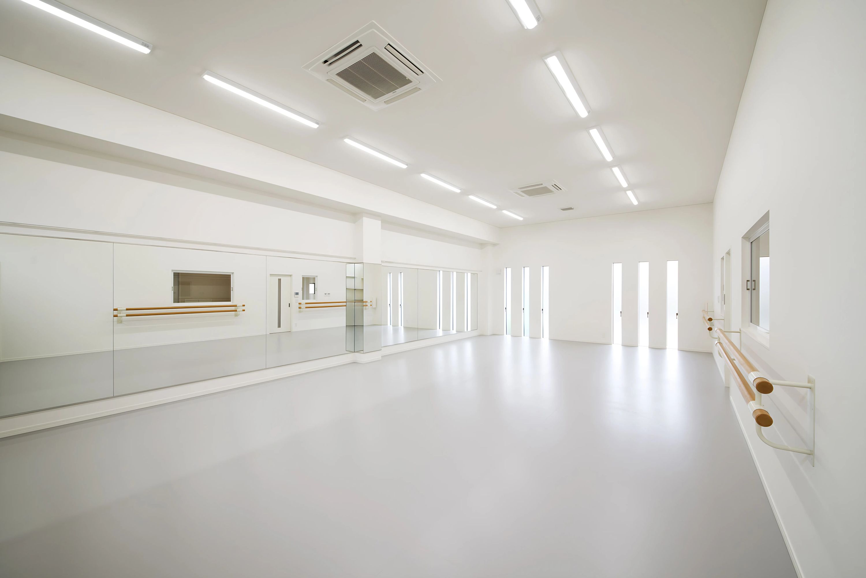 YAMAGUCHI(山口) BALLET SCHOOL 東富田教室のサムネイル画像 2