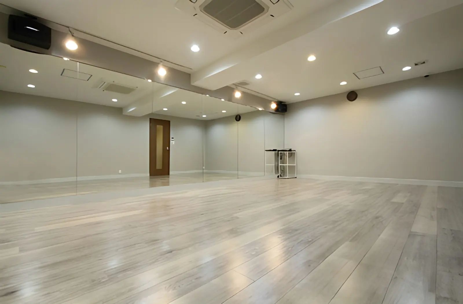 DMC DANCE STUDIO 八尾校のサムネイル画像 4