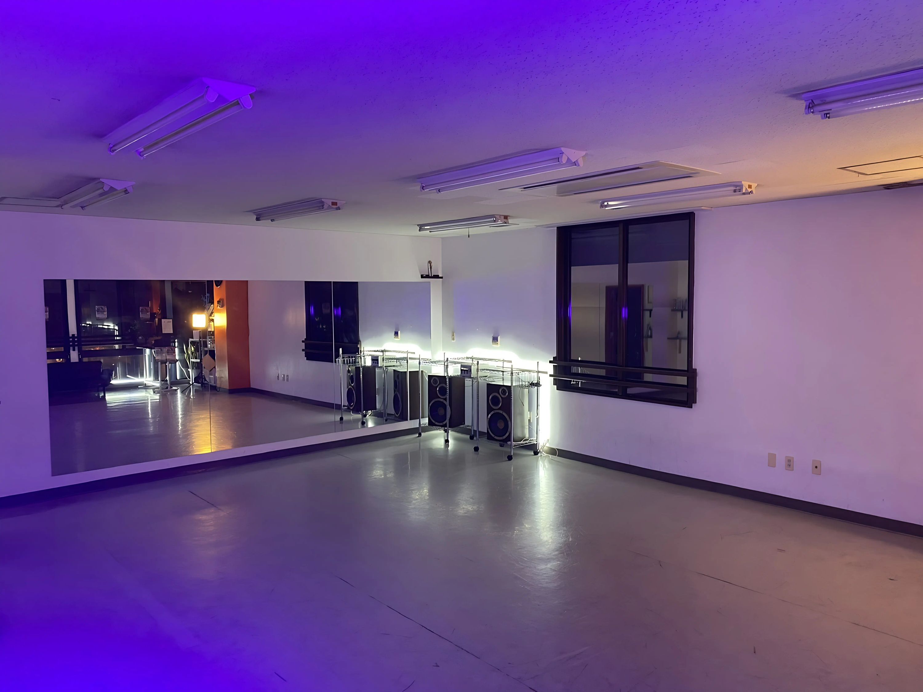 YELLOW SPARROW ダンス コザ校のメイン画像