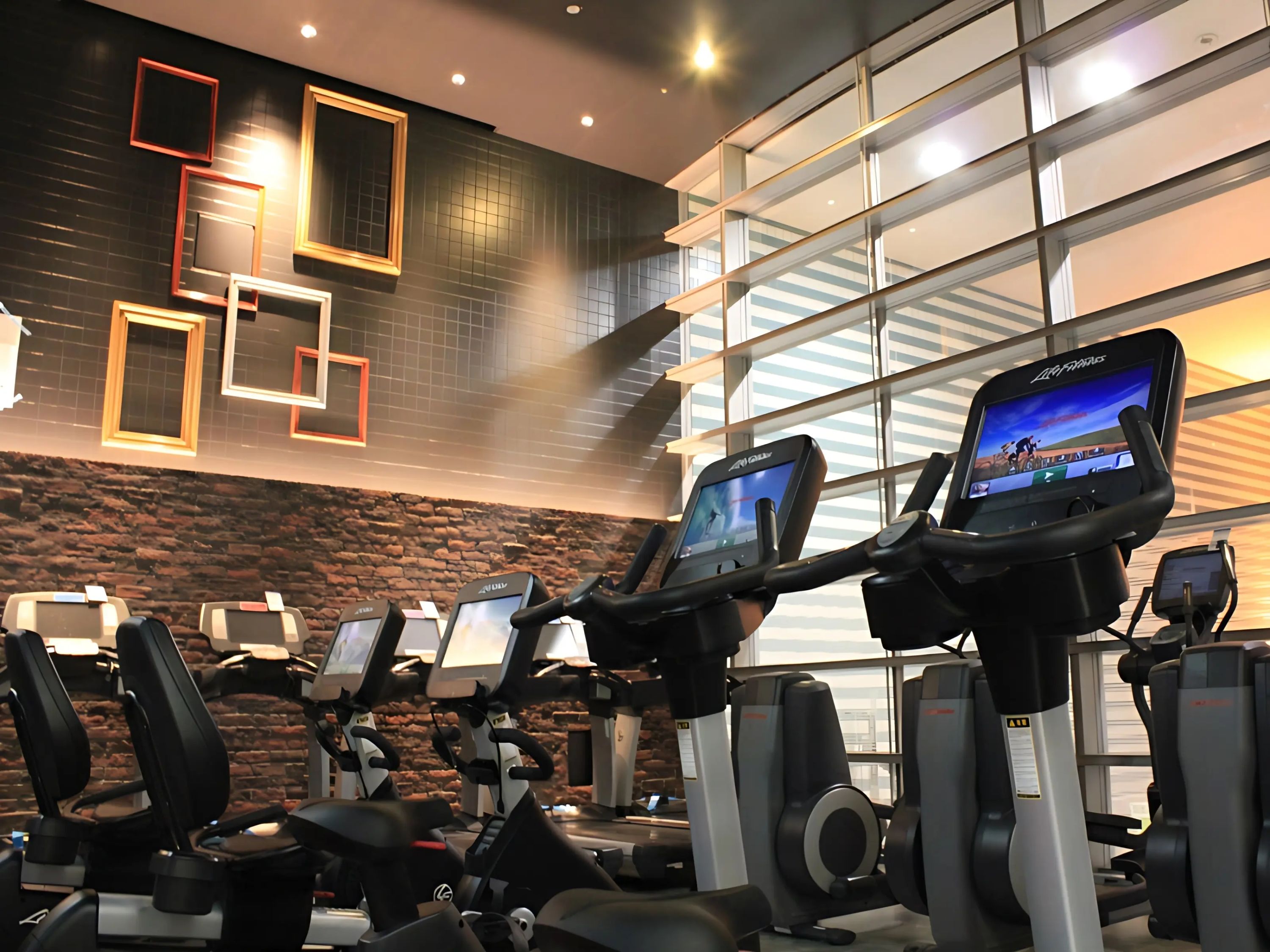 東急スポーツオアシス スイミング・水泳 青山店のサムネイル画像 2