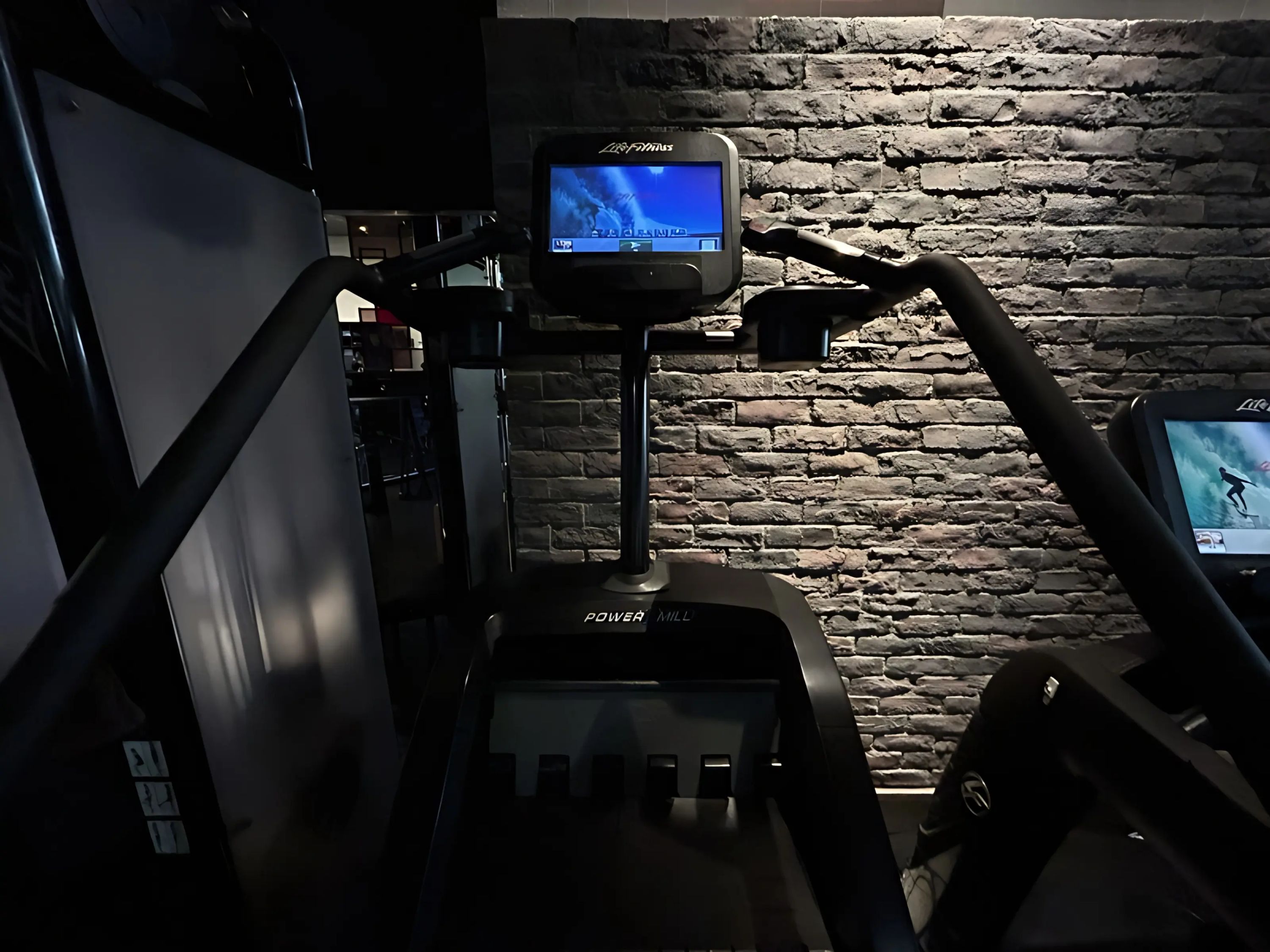 東急スポーツオアシス スイミング・水泳 青山店のサムネイル画像 3