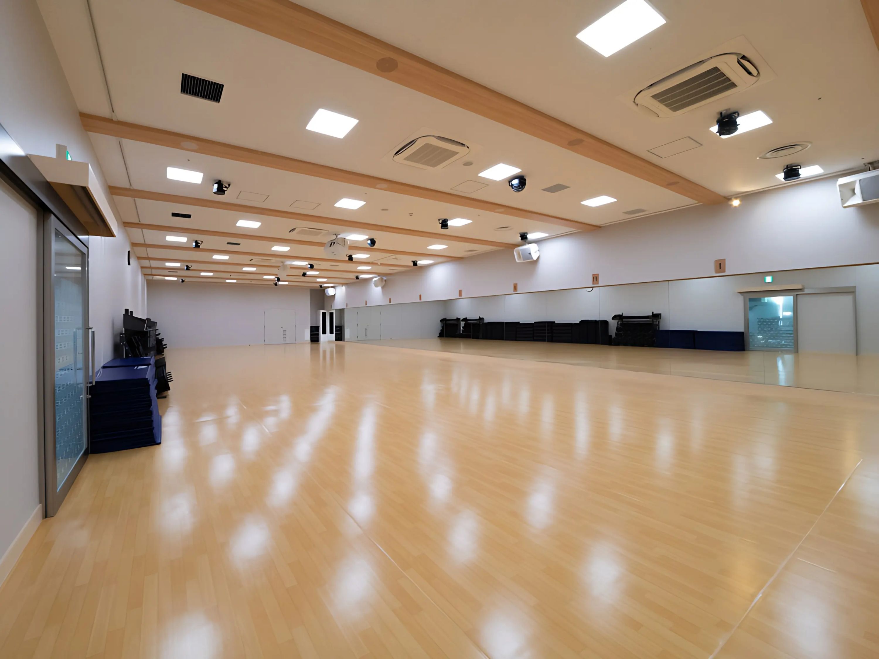 東急スポーツオアシス スイミング・水泳 上大岡店のメイン画像