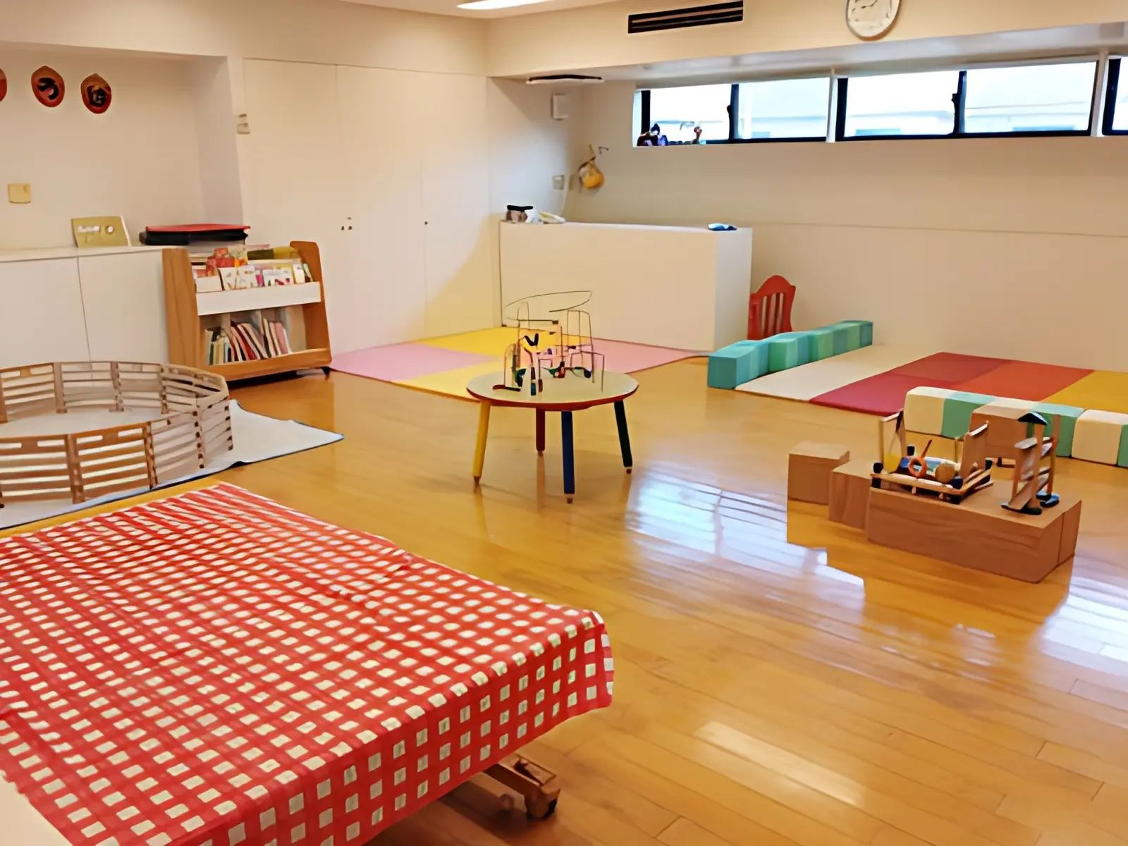 豊四季幼稚園 運動・体操・陸上 旭町教室のサムネイル画像 2