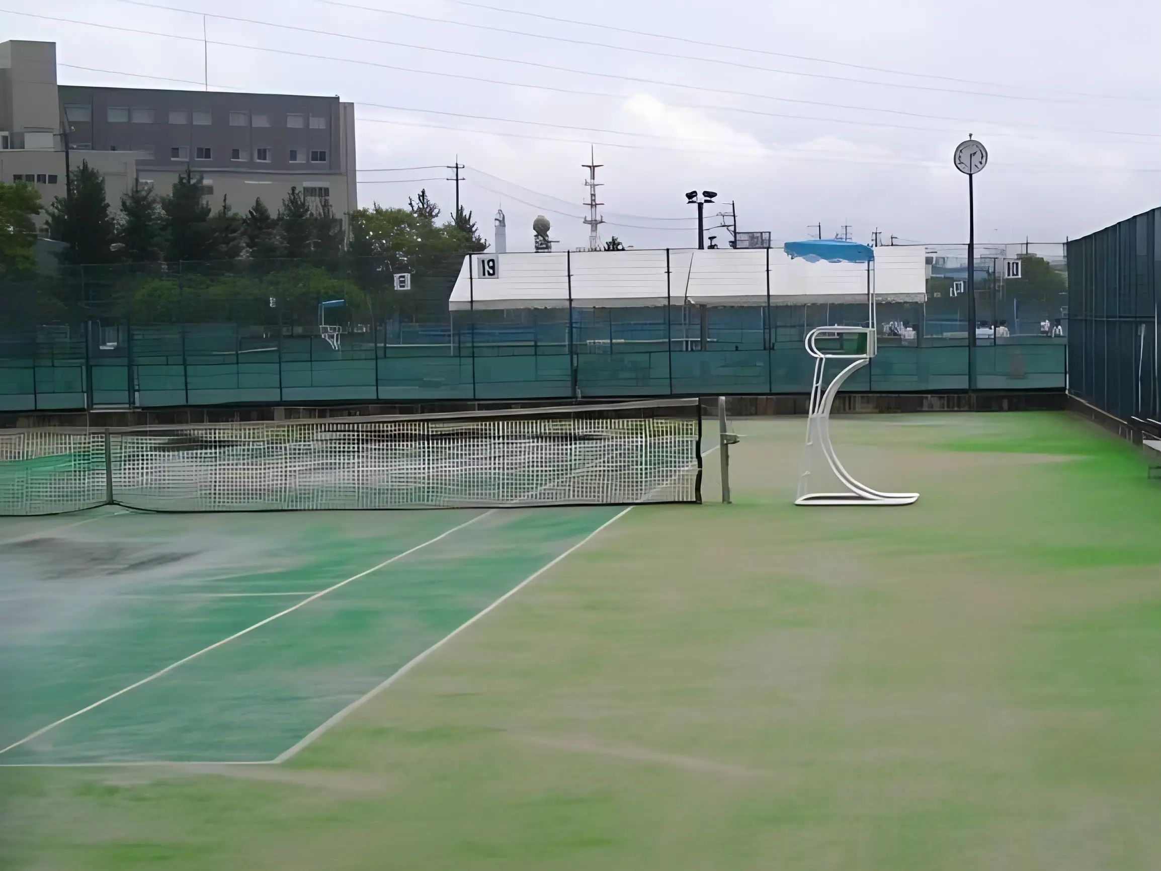 石川県西部緑地公園ジュニアテニス 石川県西部緑地公園テニスコートのサムネイル画像 2