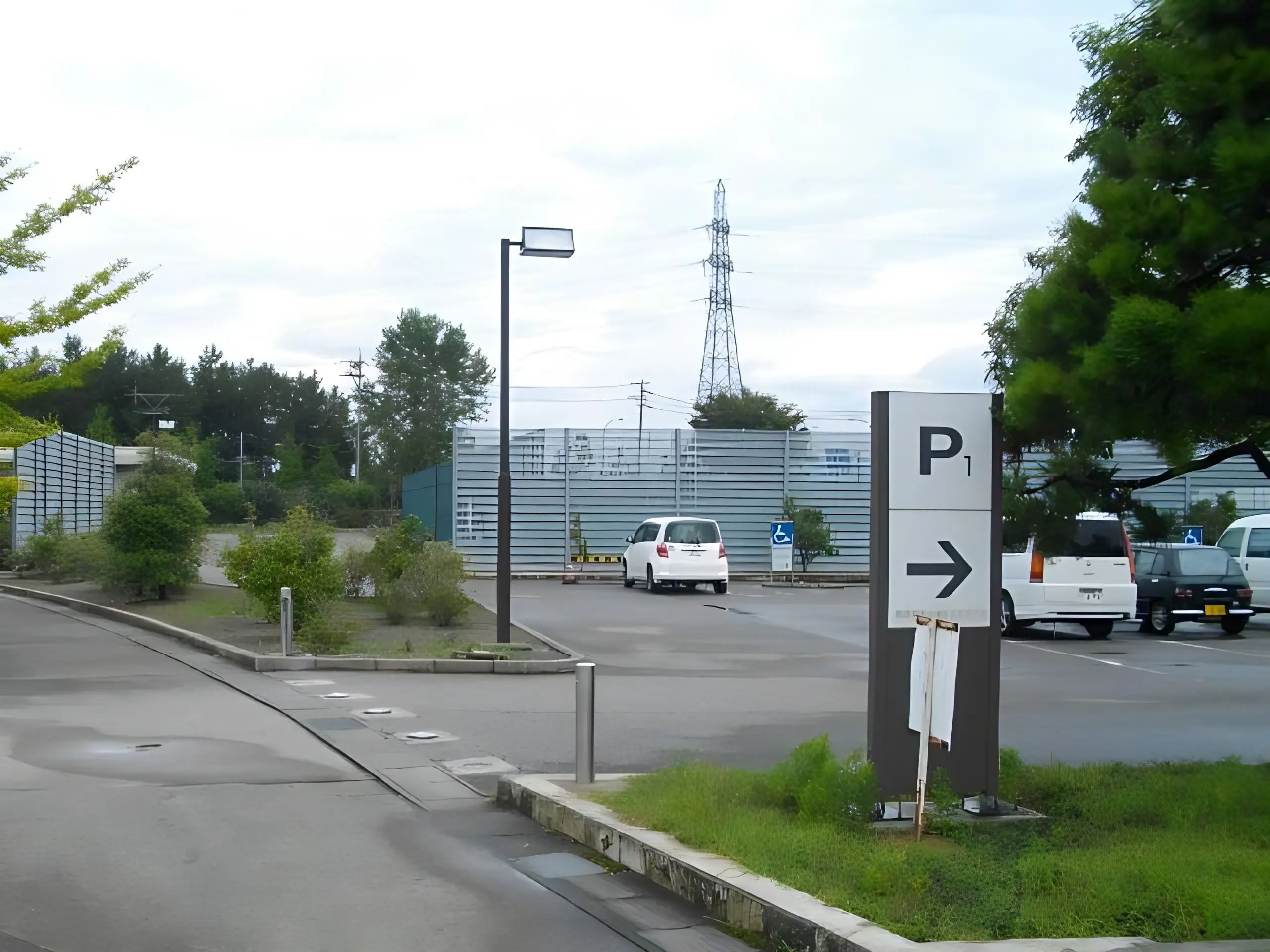 石川県西部緑地公園ジュニアテニス 石川県西部緑地公園テニスコートのサムネイル画像 3