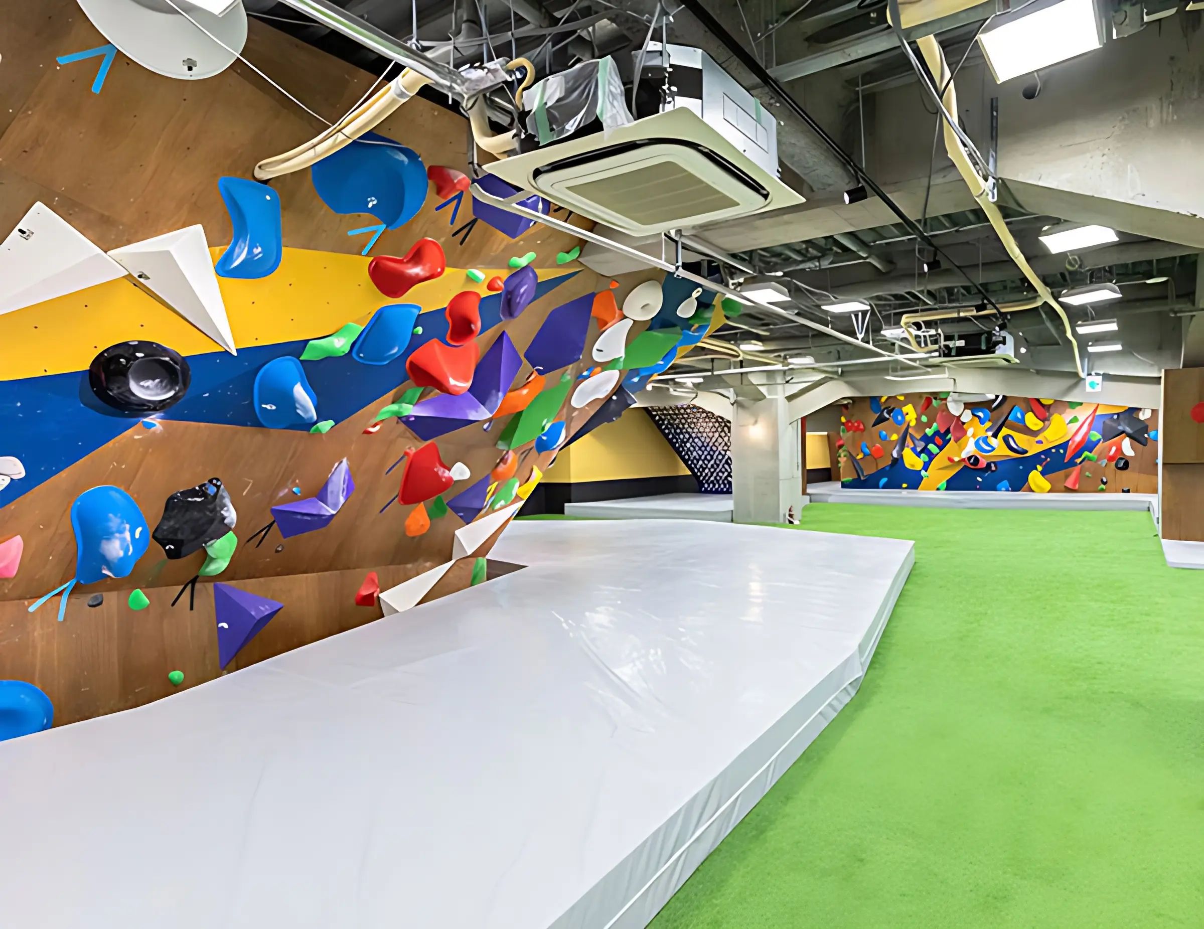 ディーボルダリング 本厚木店のメイン画像