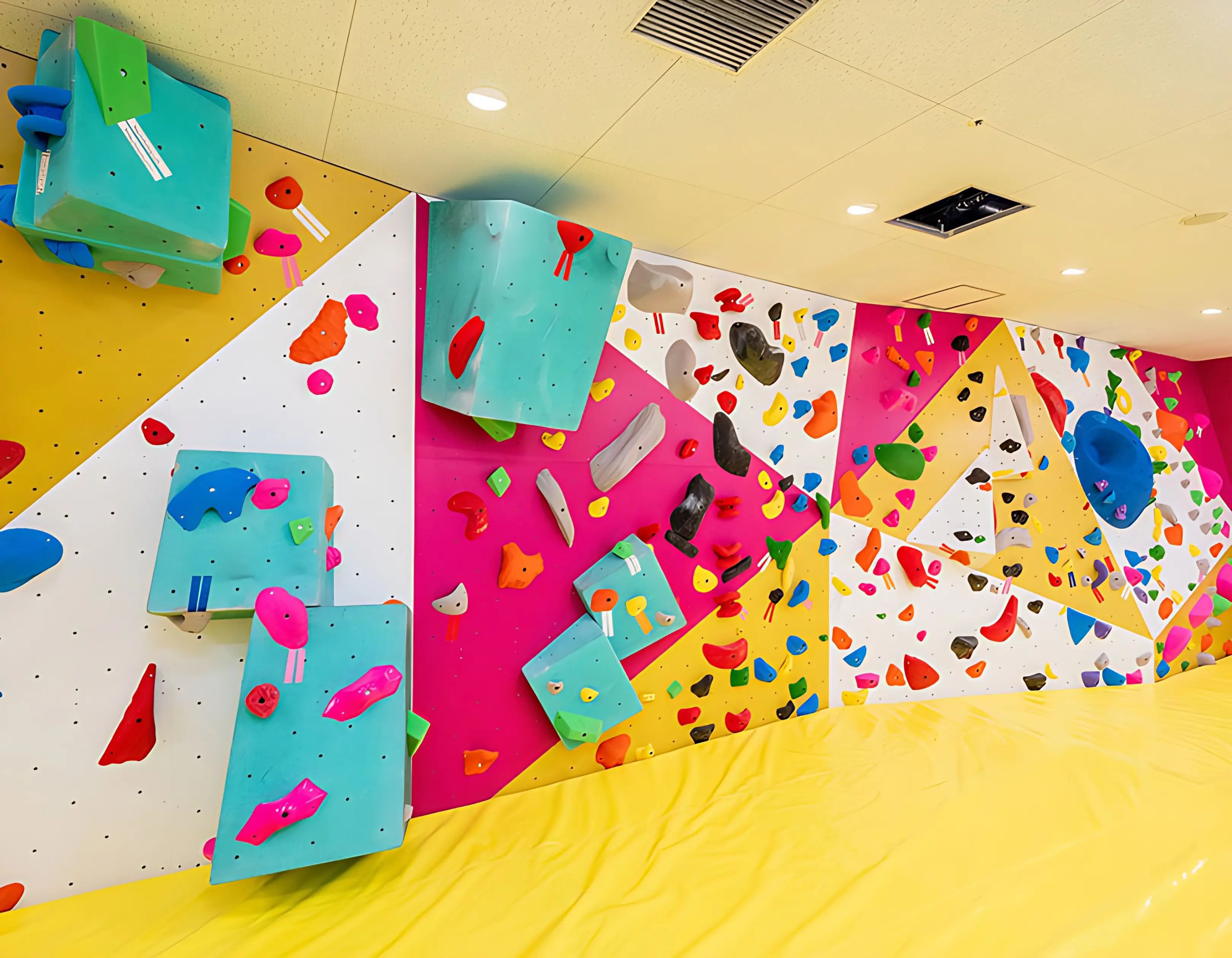 ディーボルダリング なんば店のサムネイル画像 3