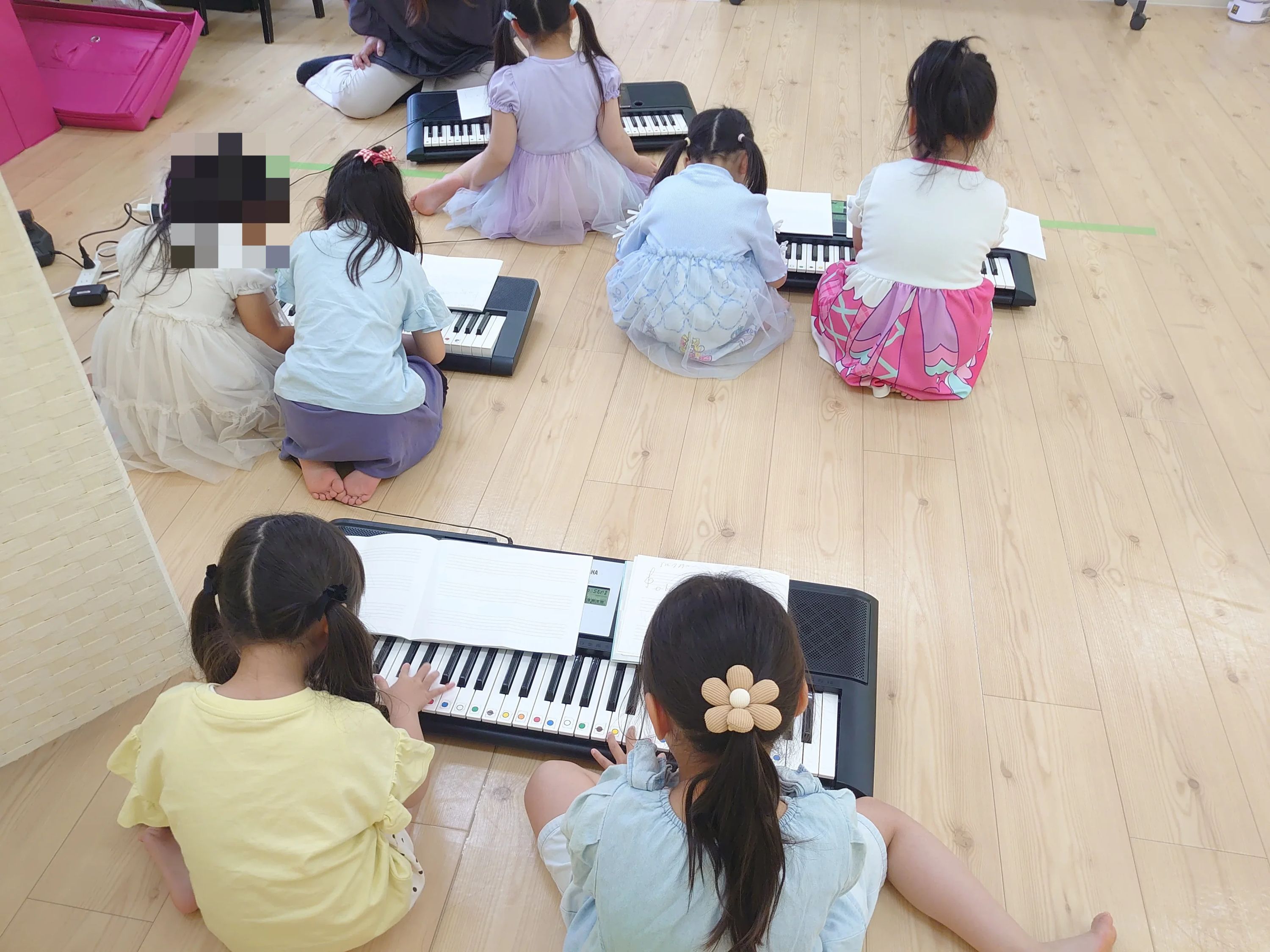 どれみリズム♪～にこにこリトミック～ 上小町教室のサムネイル画像 2