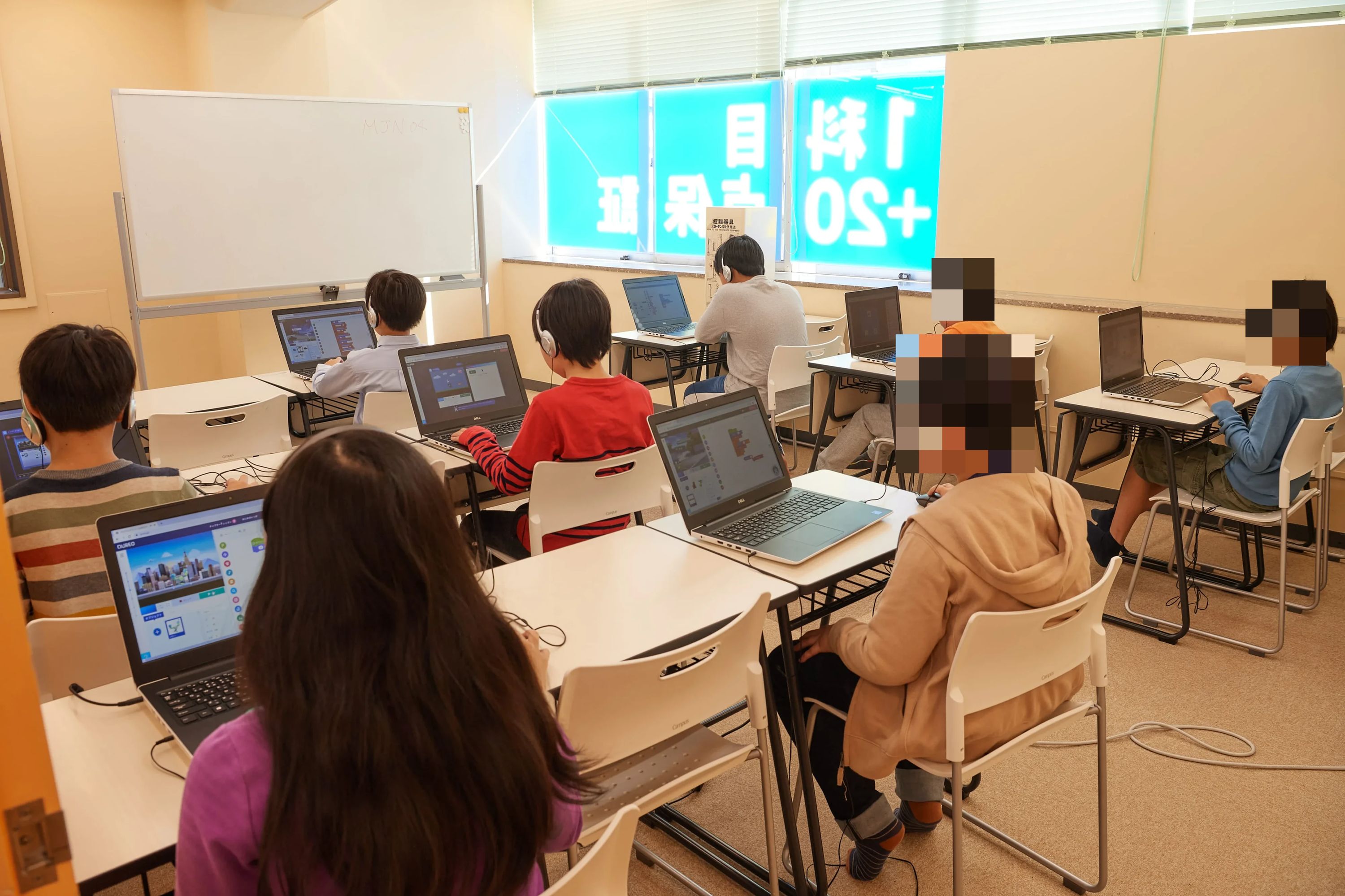 QUREOプログラミング教室 六人塾仁保教室のサムネイル画像 3