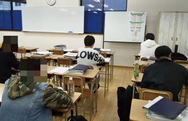 啓真館Leptonスタディプラザ木太校のサムネイル画像 5