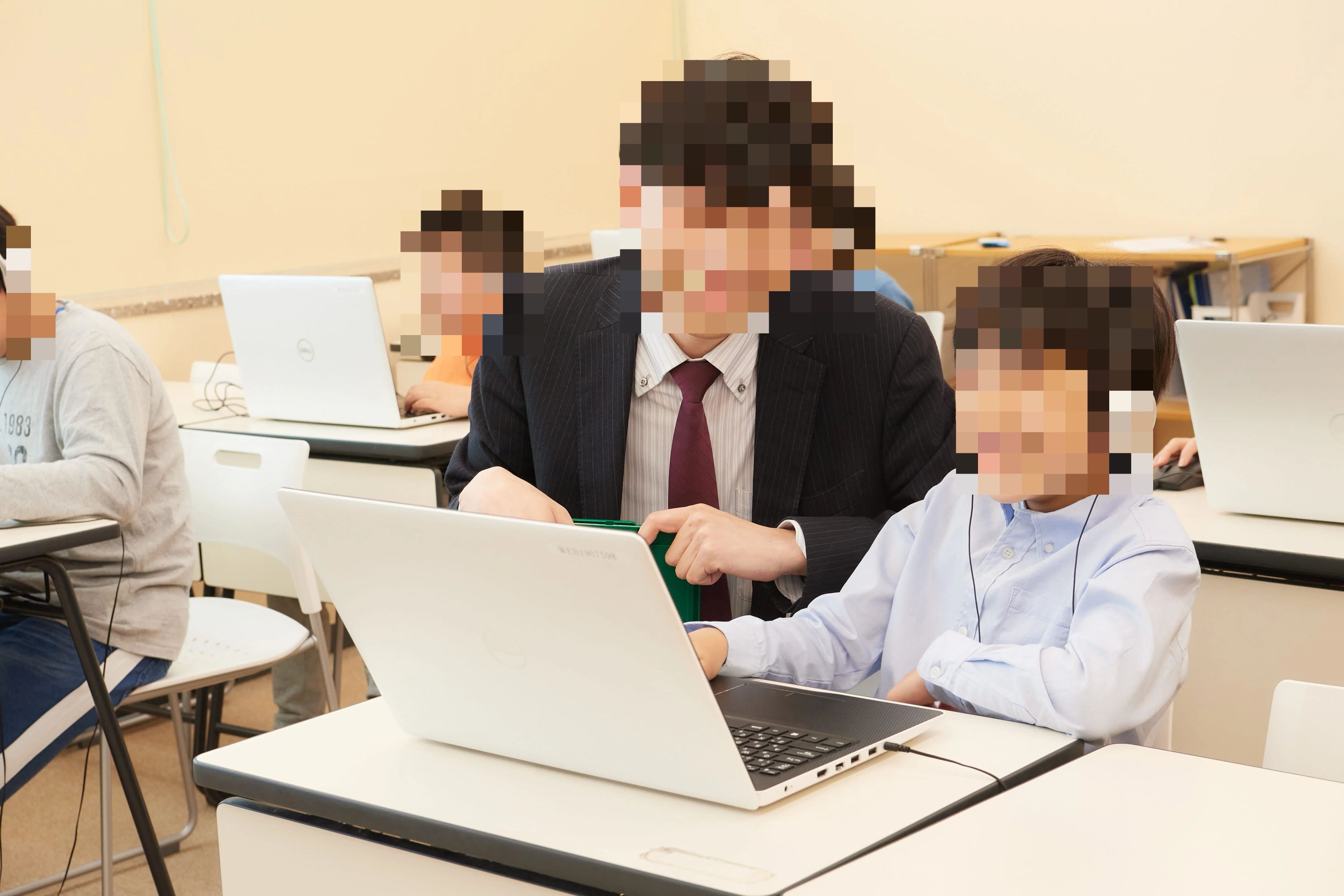 QUREOプログラミング教室 ECCの個別指導塾ベストワン箕面西小路校のサムネイル画像 2