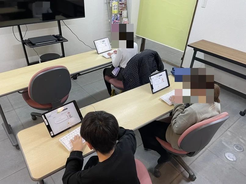 プログラミング教育 HALLO スクールIE 箕面萱野校のサムネイル画像 3