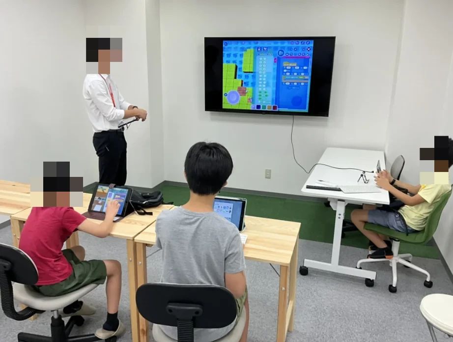 プログラミング教育 HALLO スクールIE 高槻大塚校のメイン画像