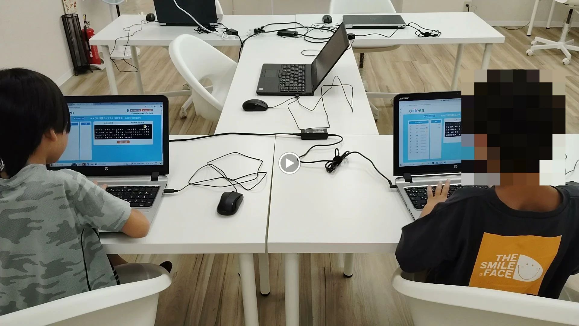 プログラミングスクールiTeenイオン高槻校のサムネイル画像 3