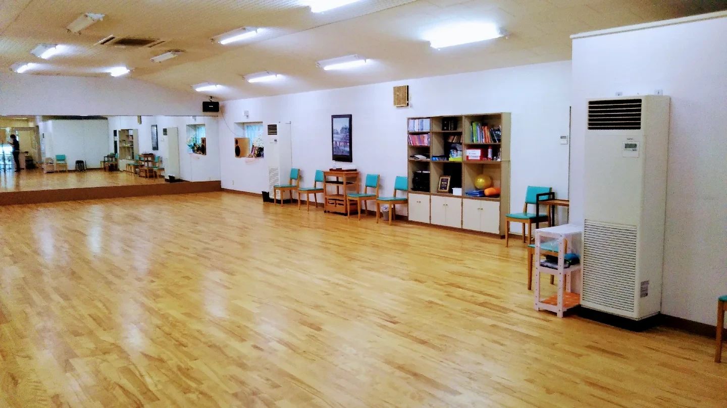 ダンススクールイイヌマ 三ノ輪町本興寺教室のメイン画像