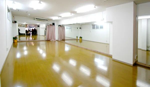 スタジオ リンク真田山 ダンス 本部教室のサムネイル画像 3