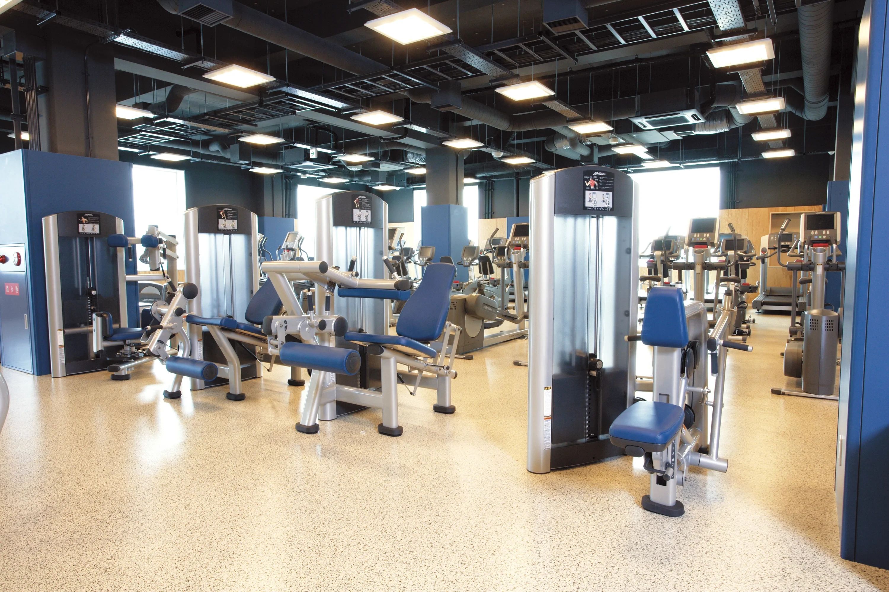 COSPA(コ・ス・パ) スイミング・水泳 鶴見緑地のメイン画像