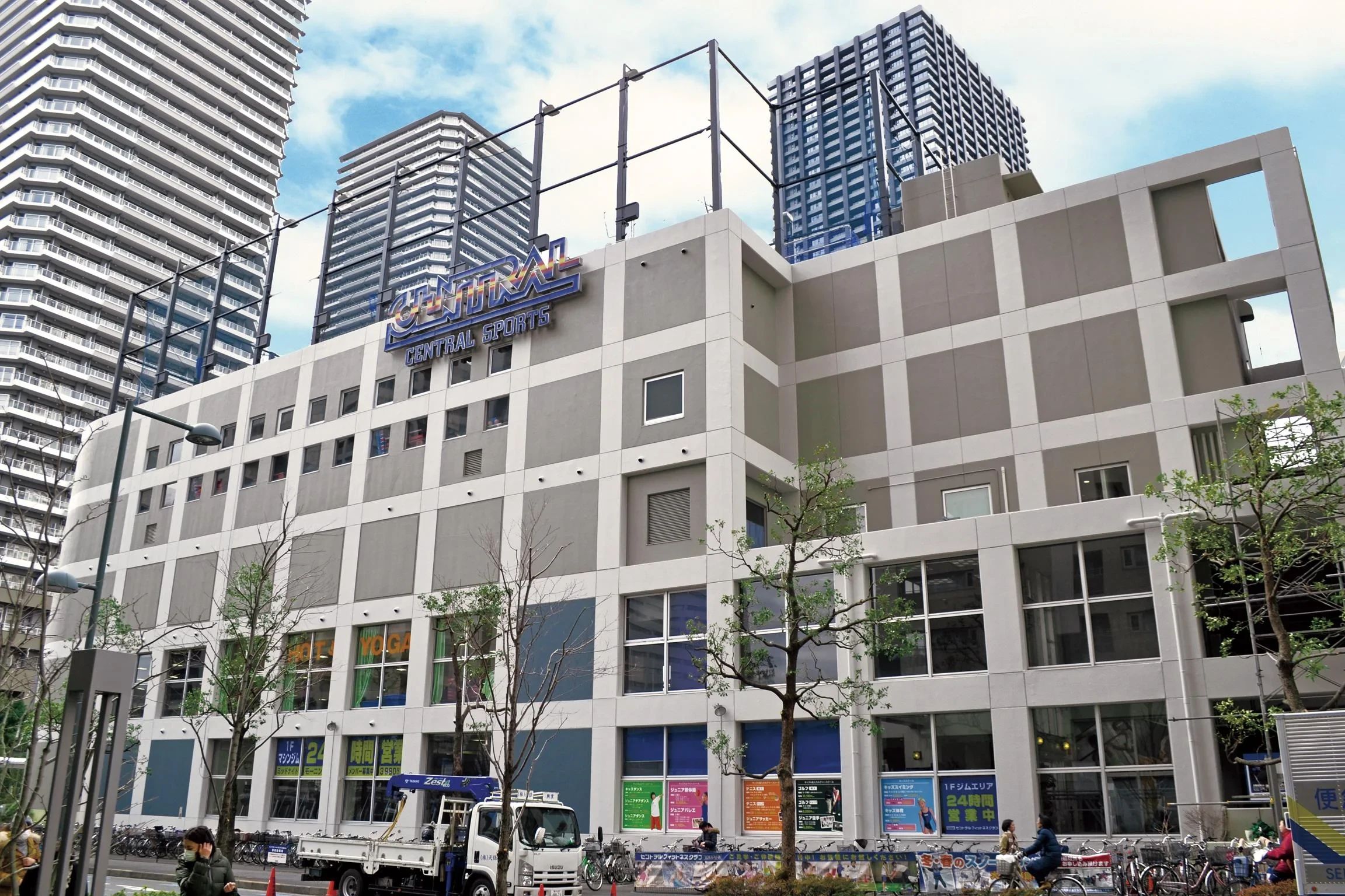 D-tennis セントラルフィットネスクラブ武蔵小杉校のサムネイル画像 5