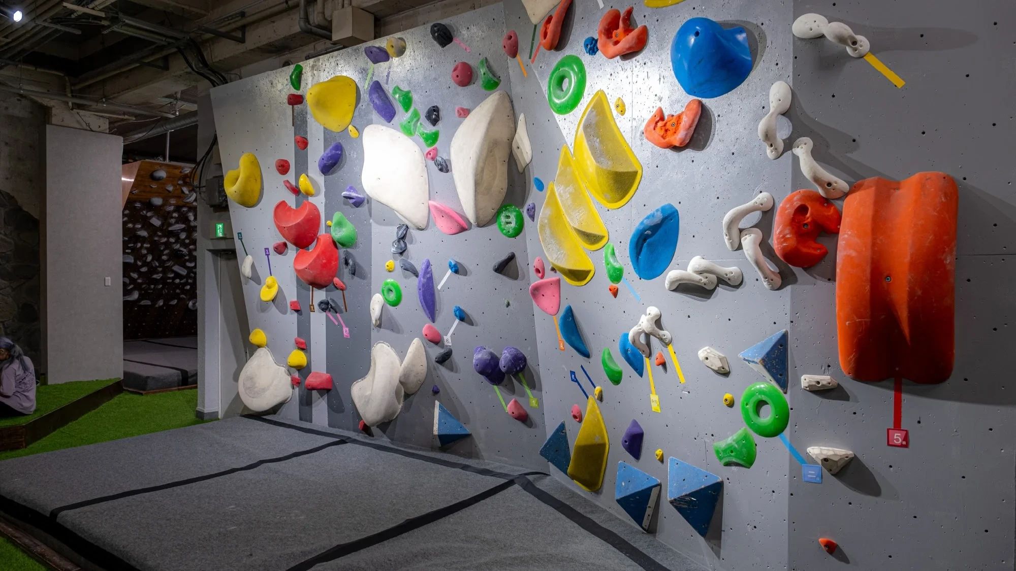 ROCKY ボルダリング 新宿曙橋店のサムネイル画像 2