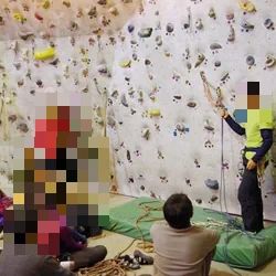 クライミングジム ピラニア ボルダリング 石和店のサムネイル画像 4