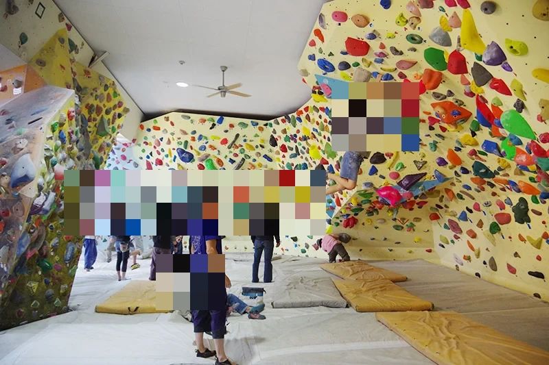 クライミングジム ピラニア ボルダリング 富士吉田店のサムネイル画像 2