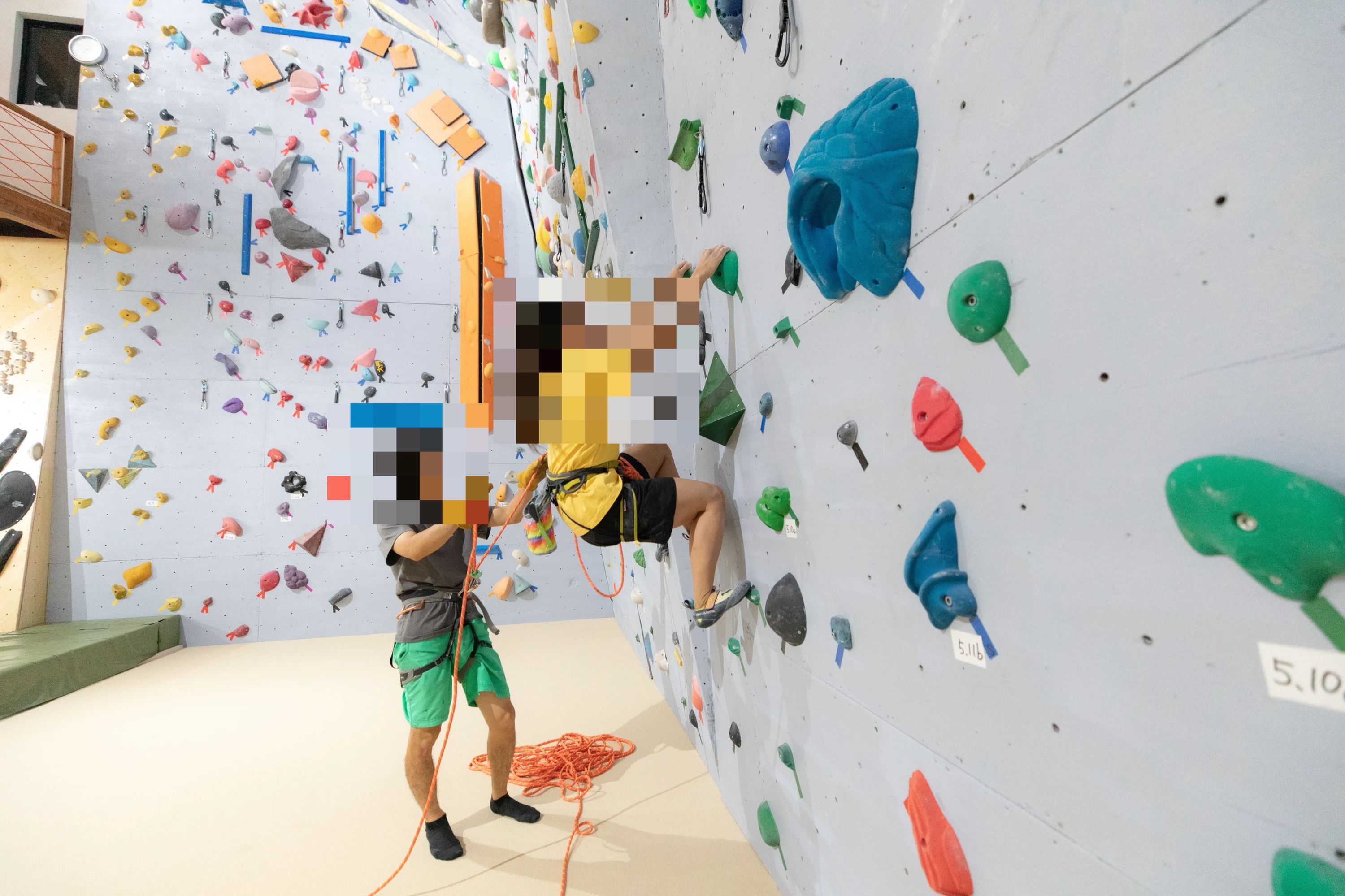 クライミングセンター アートウォール ボルダリング 真島教室のサムネイル画像 2