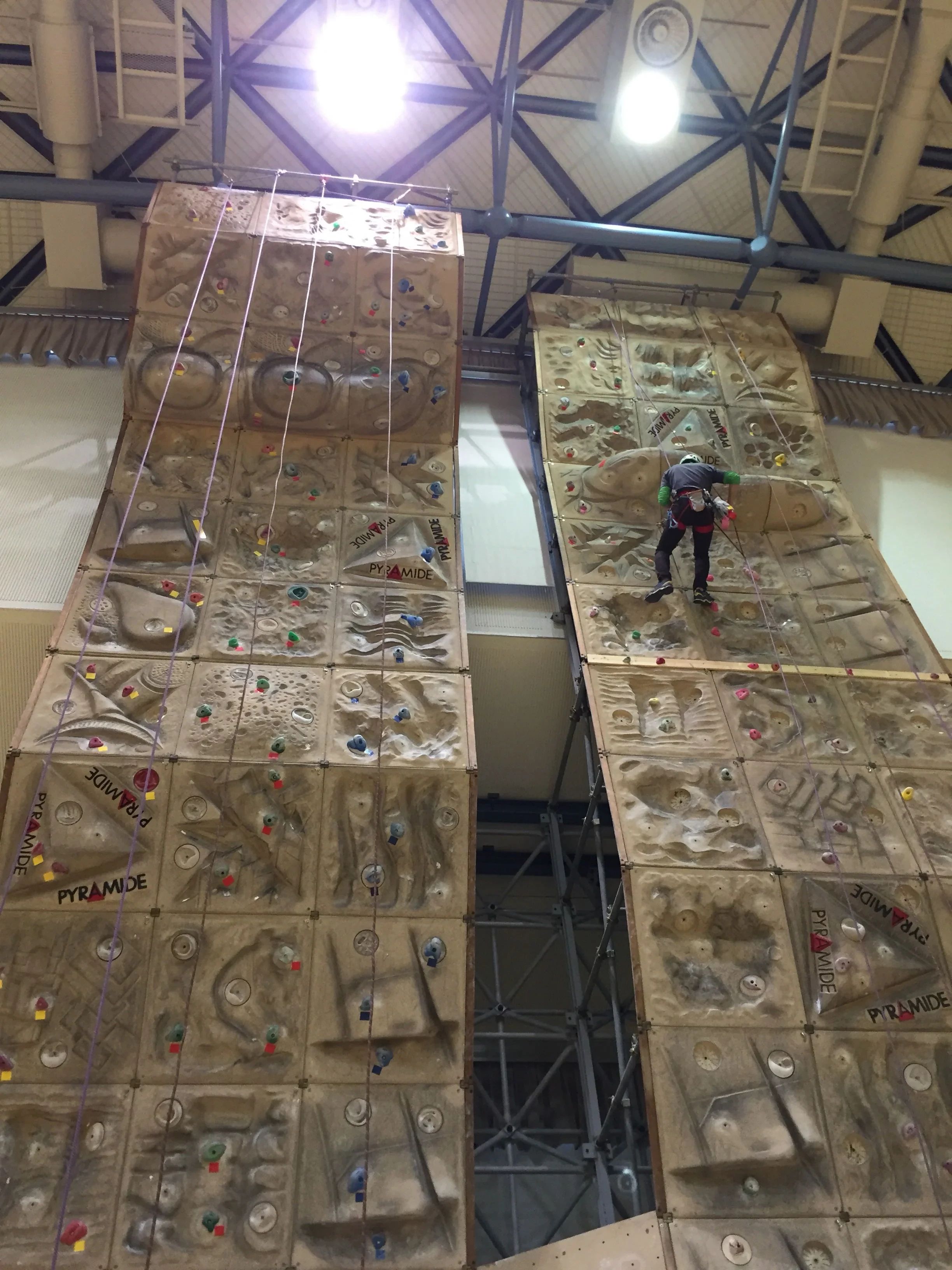 PEAK'N キッズクライミングクラブ 知多町教室のサムネイル画像 3