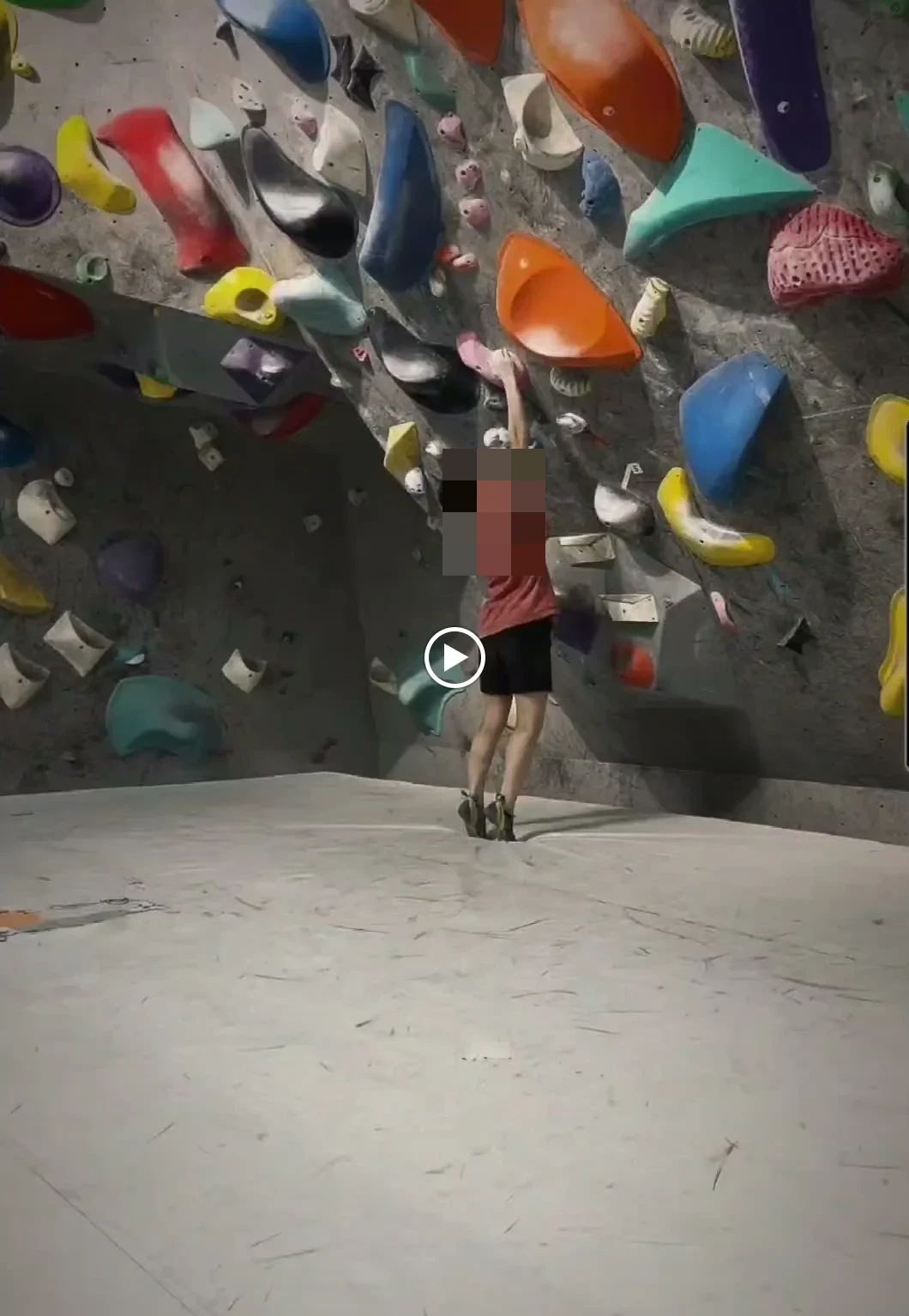 カラフルロック ボルダリング 須成教室のサムネイル画像 2