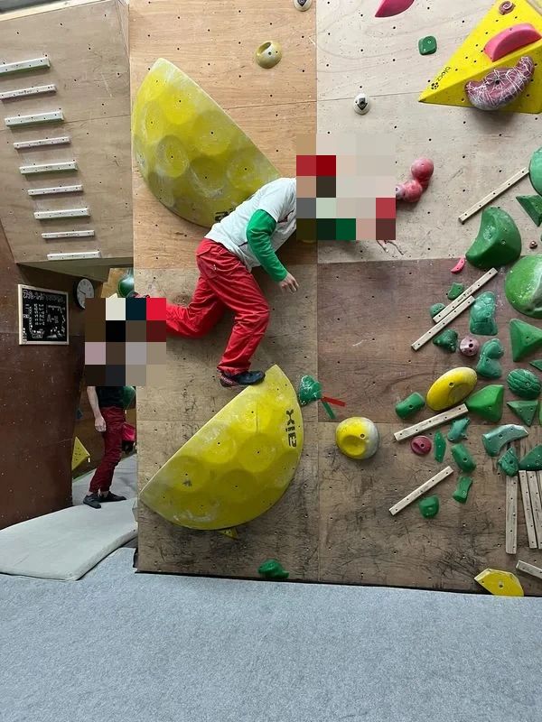 TOBITO クライミングジム ボルダリング 南河堀教室のサムネイル画像 2
