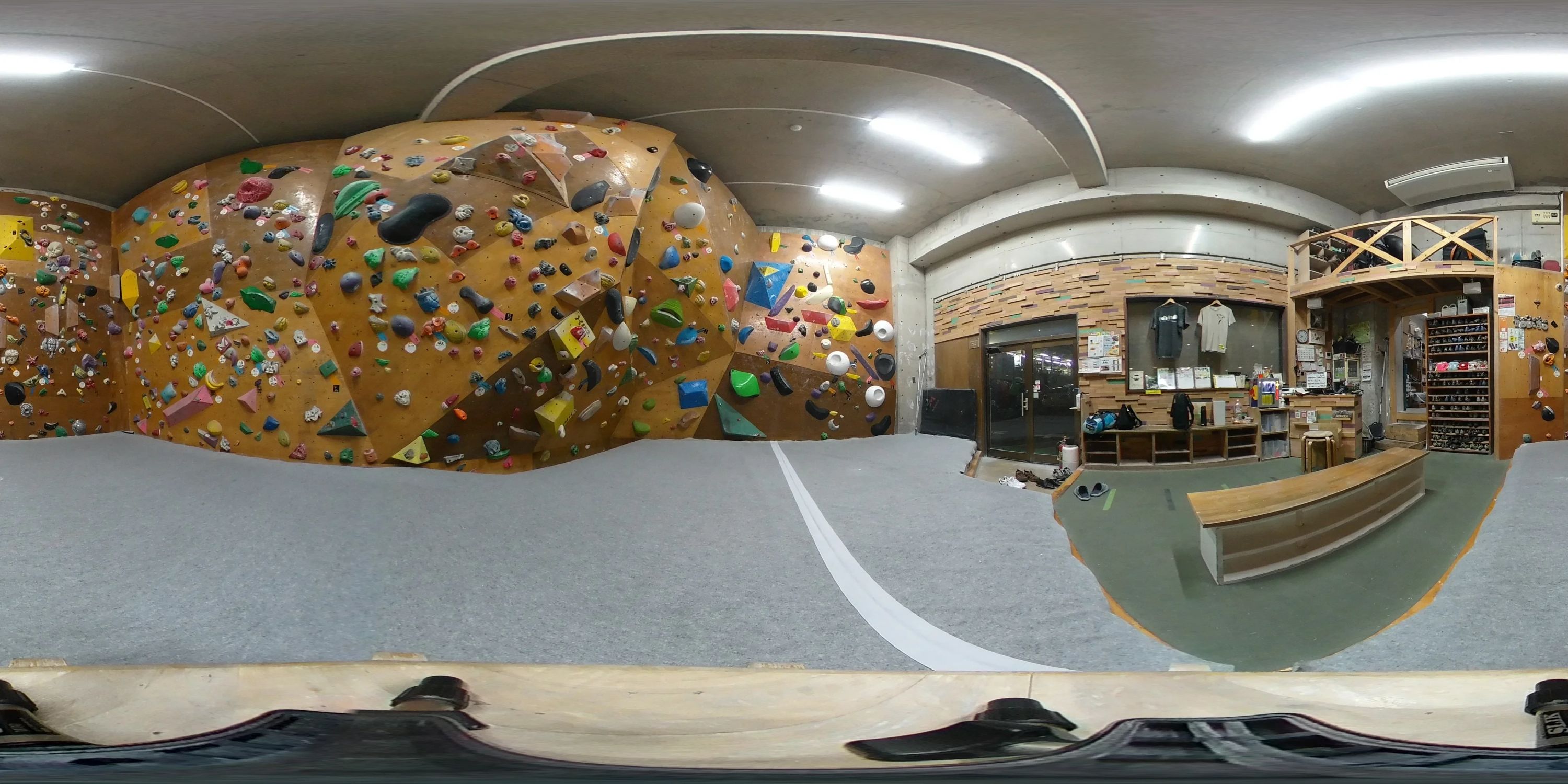 TOBITO クライミングジム ボルダリング 南河堀教室のサムネイル画像 3