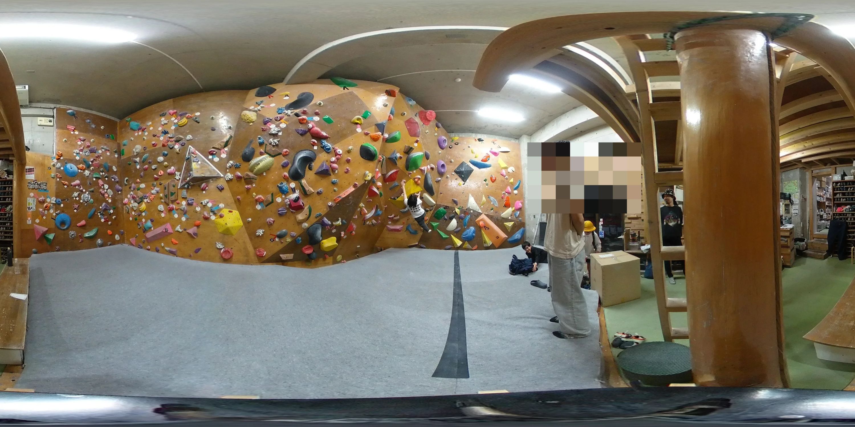 TOBITO クライミングジム ボルダリング 南河堀教室のサムネイル画像 4