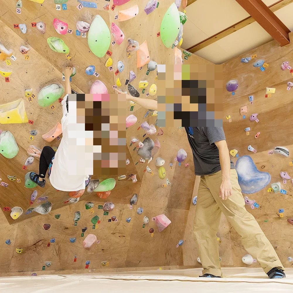 BOSSAクライミングジム ボルダリング 川西通教室のサムネイル画像 3