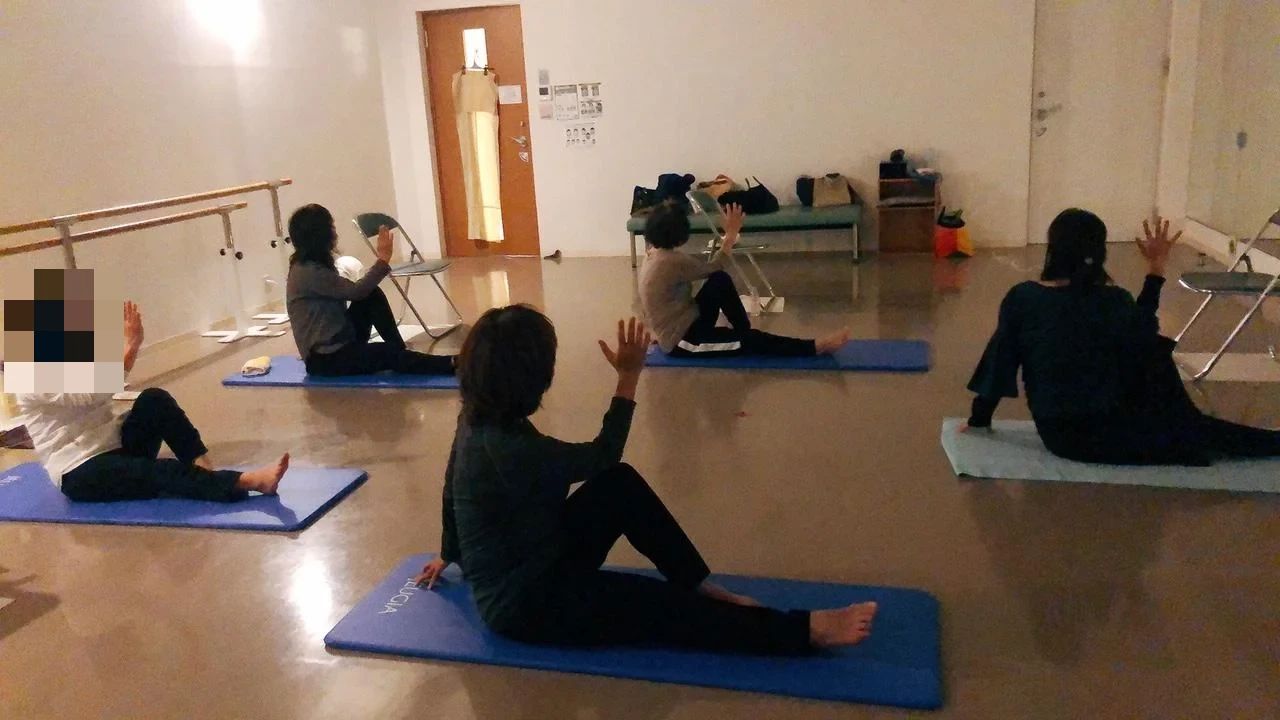 JEUGIA(ジュージヤ)カルチャーセンター バトントワリング 桑名のサムネイル画像 4