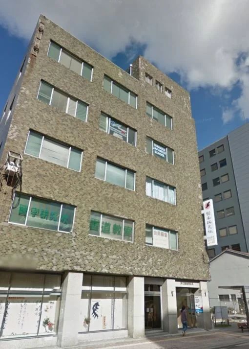 I-MAKE 英語・英会話 福岡赤坂校のサムネイル画像 3