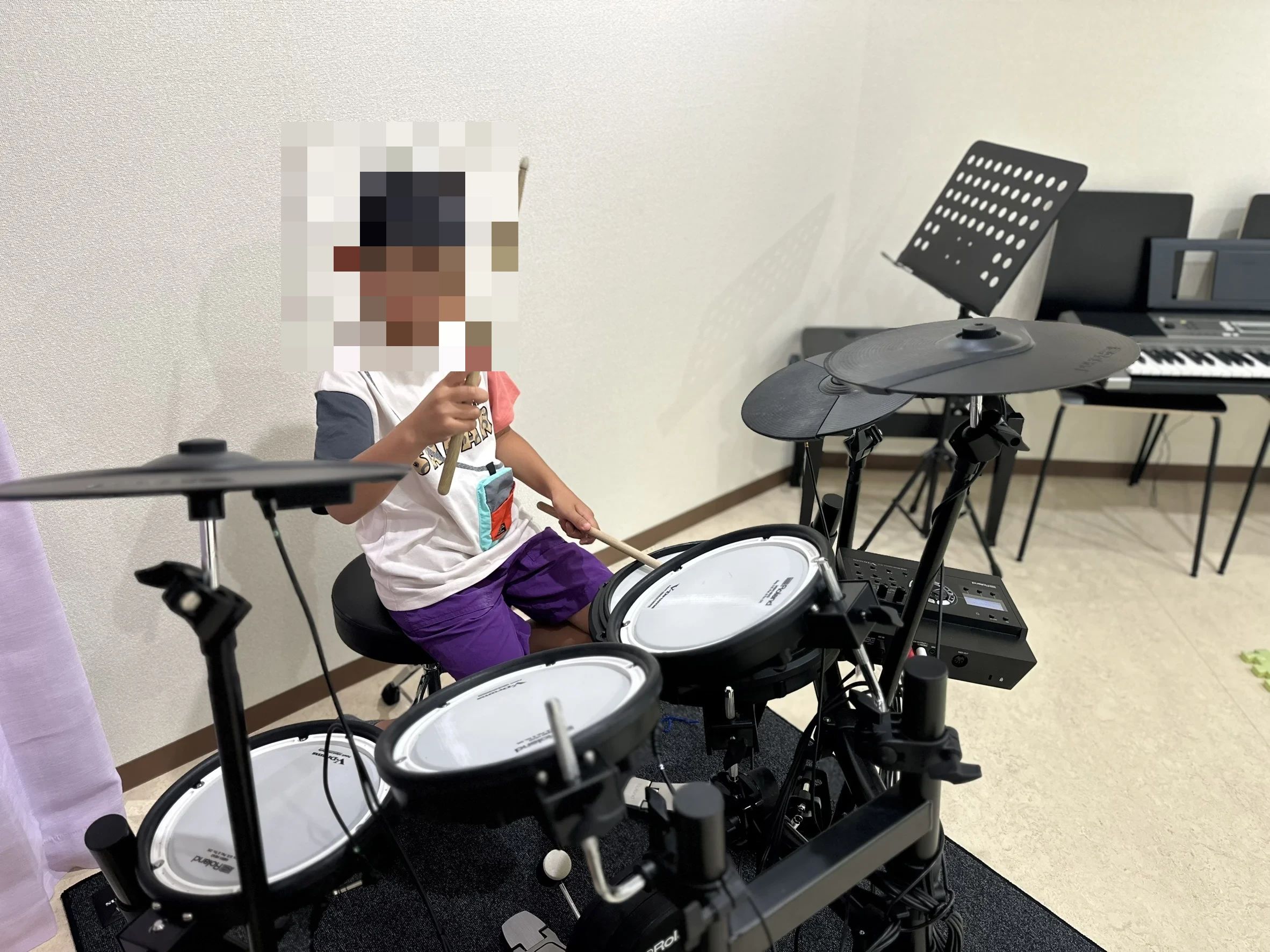 ドレミきらきらピアノ・リトミック教室 ボーカル・ボイストレーニング 帝塚山教室のサムネイル画像 4