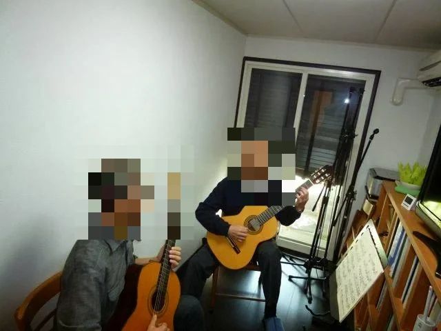 ギタースタジオhacchi／蜂谷信夫ギター教室 下連雀教室のサムネイル画像 2