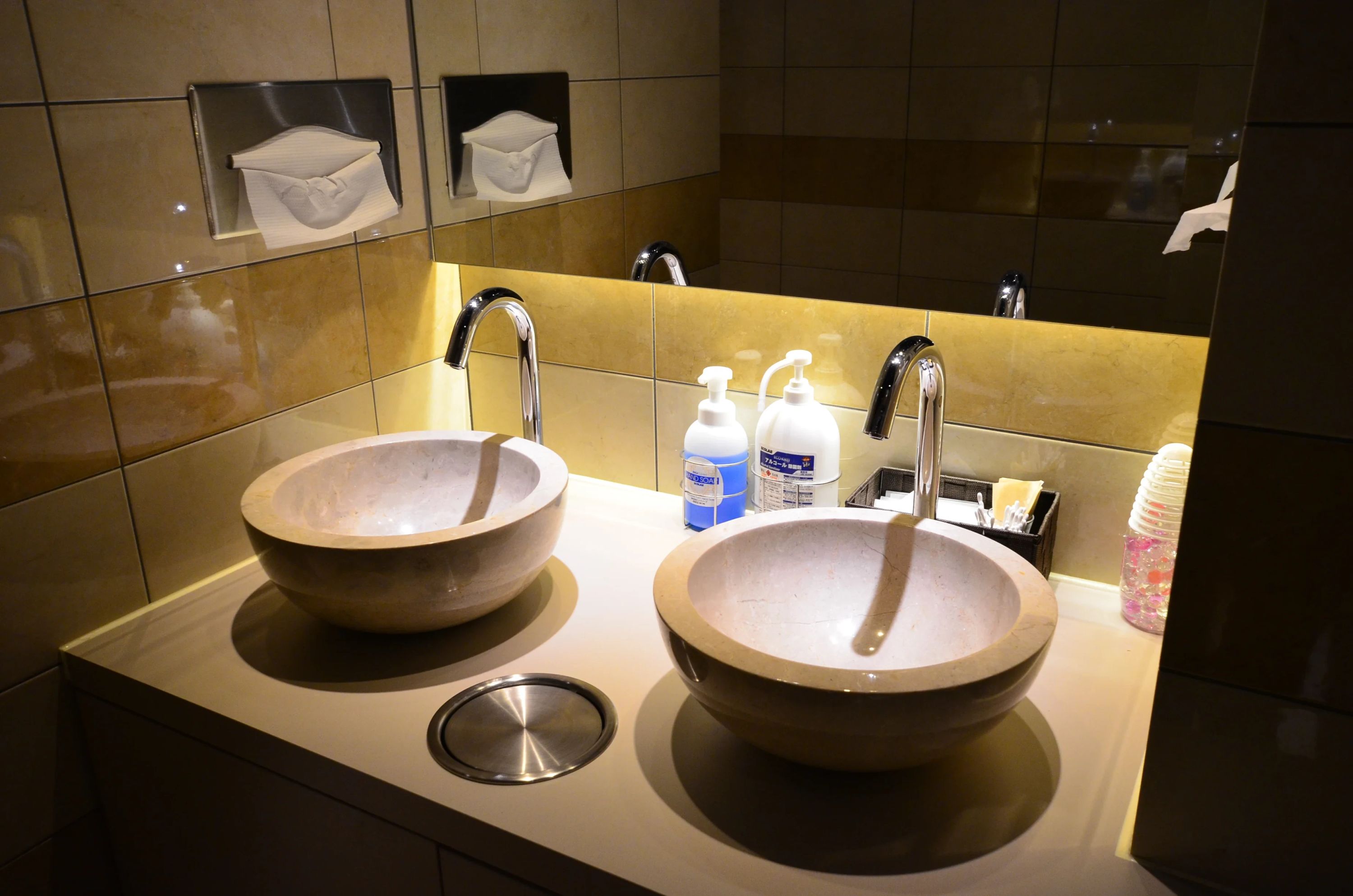 セレクトーン ギター カラオケの鉄人 両国駅前店のサムネイル画像 3