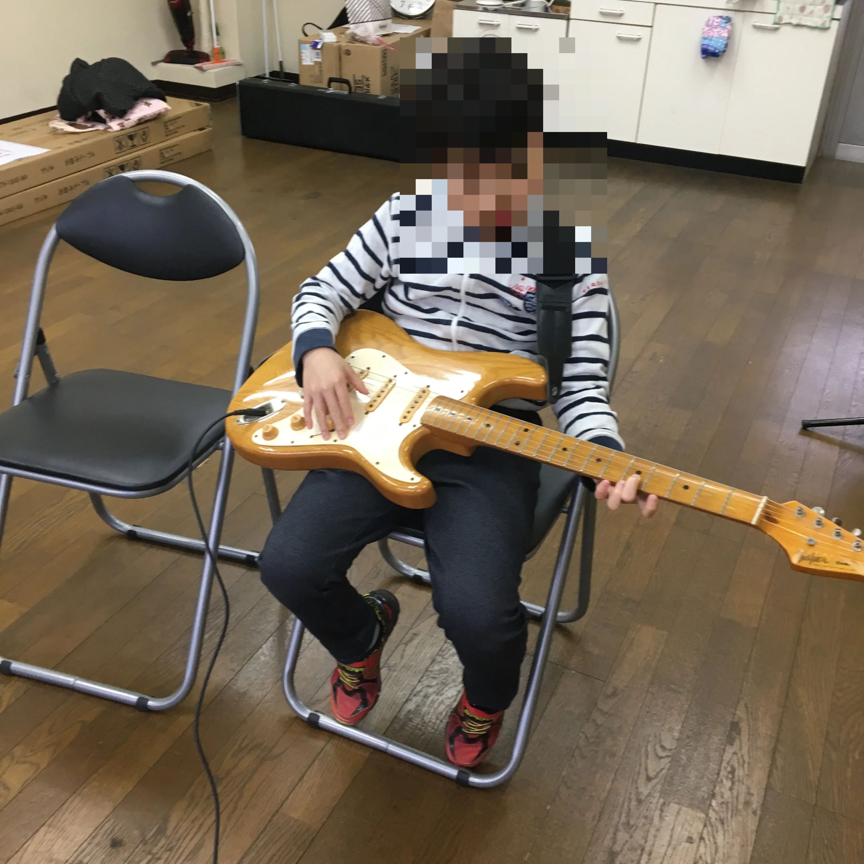 りら音楽教室 ギター 浜の宮校のサムネイル画像 4