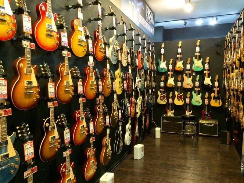 ロッキン ヴァイオリン 岐阜店のサムネイル画像 3