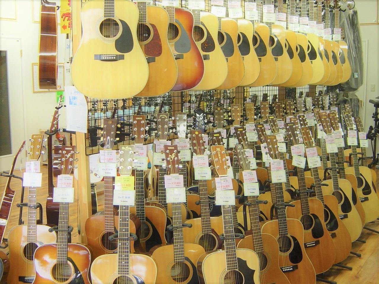 天理楽器 ヴァイオリン 香芝店のサムネイル画像 2